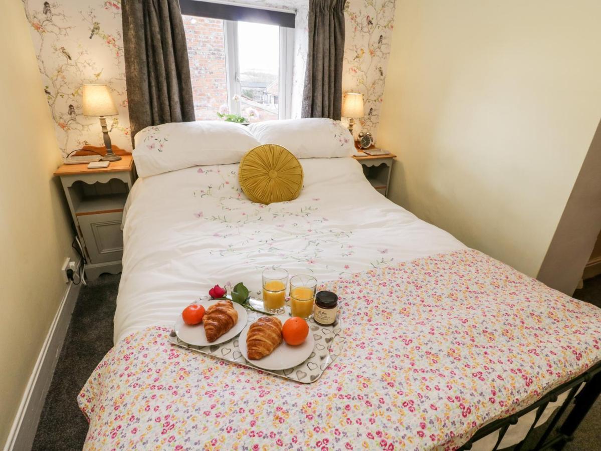 The Lodge Whitby Extérieur photo